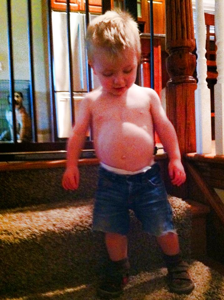 KyeMartinNBC's tweet photo. Oops @AndyAvalosNBC5 @LaurenPettyNBC @AlexMaragosNBC I fibbed. I did put Tanner in #jorts once #badmom https://t.co/oBQiOTtyR7