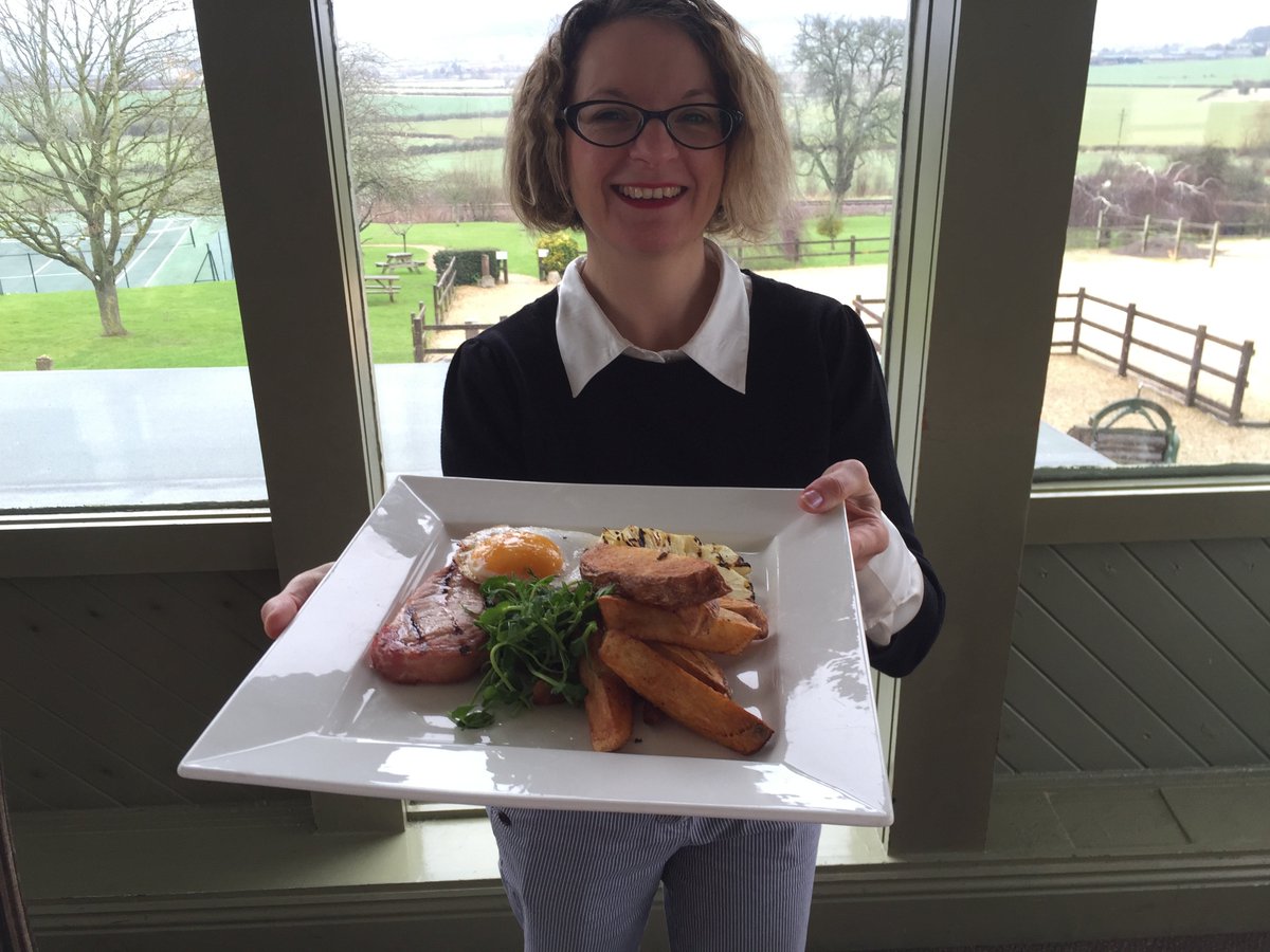 Our #Mothersaday menu is delicious, even if we do say so ourselves! Book Now - royaloakgretton.co.uk/?page_id=11813 #Cotswolds #countrypubs