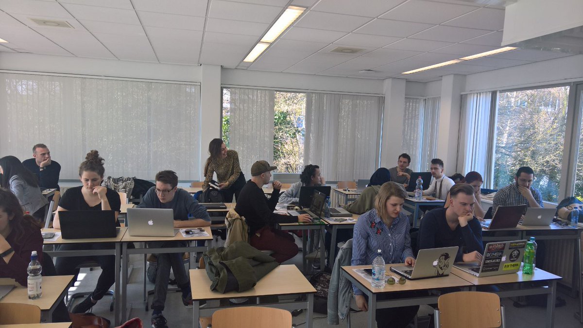 Analyzing the Milano Fashion Institute #Coolhunt results with <a href="/FontysLifestyle/">Int. Lifestyle Study</a>  and #ICT #students