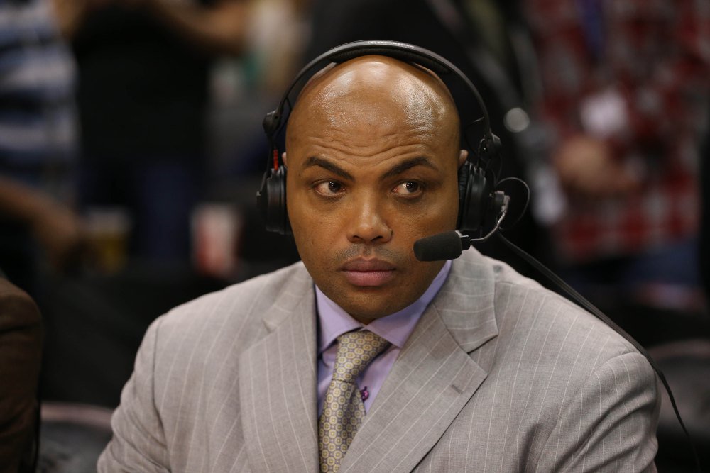 Today's show...Charles Barkley, @FrankMartin_SC, <a href="/NIGEL_HAYES/">Nigel Hayes-Davis</a> and <a href="/BronsonK_24/">Bronson Koenig</a>. Visit danpatrick.com for more
