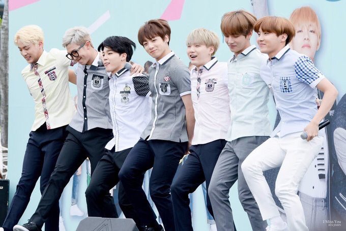 peanutfckn's tweet photo. พันห้าวันแล้วหรอ😭😭 ตอนนั้นยัง #BTS600Days อยู่เลย ขอบคุณที่มาเป็นบังทันนะ😭😭😭 รักกกกก #BTSARMY1500days https://t.co/OocWb1x4n2