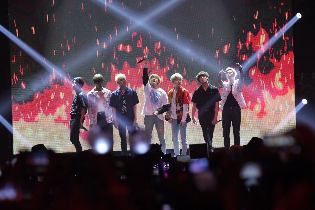 peanutfckn's tweet photo. พันห้าวันแล้วหรอ😭😭 ตอนนั้นยัง #BTS600Days อยู่เลย ขอบคุณที่มาเป็นบังทันนะ😭😭😭 รักกกกก #BTSARMY1500days https://t.co/OocWb1x4n2