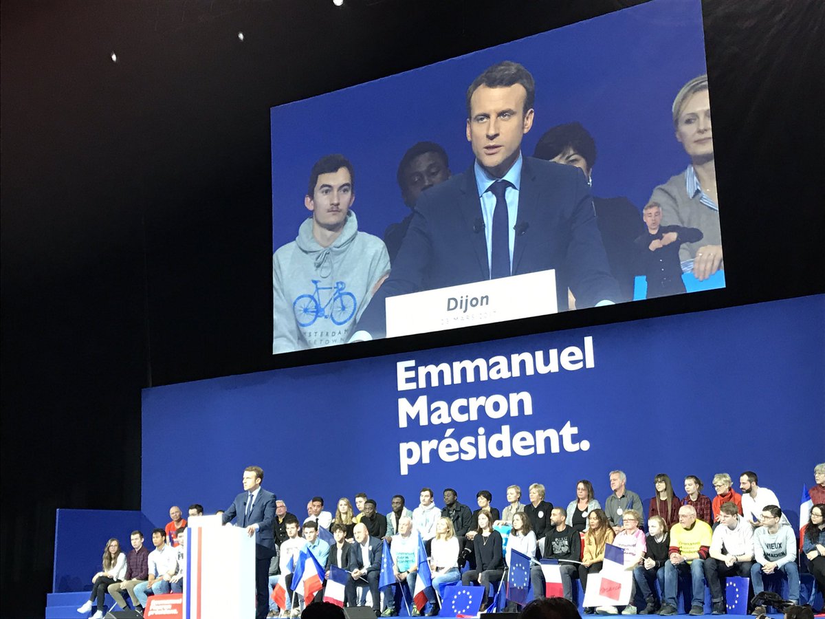 #MacronDijon au @ZenithDijon ! La refondation politique est #EnMarche !