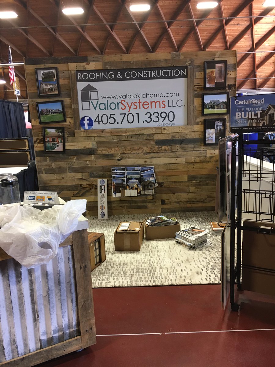 #ISpy #Shiplap! <a href="/OKCHomeShow/">OKC Home + Outdoor Living Show</a> <a href="/Valor_Systems/">Valor Systems, LLC</a> #roofing #Construction #Oklahoma #OKC