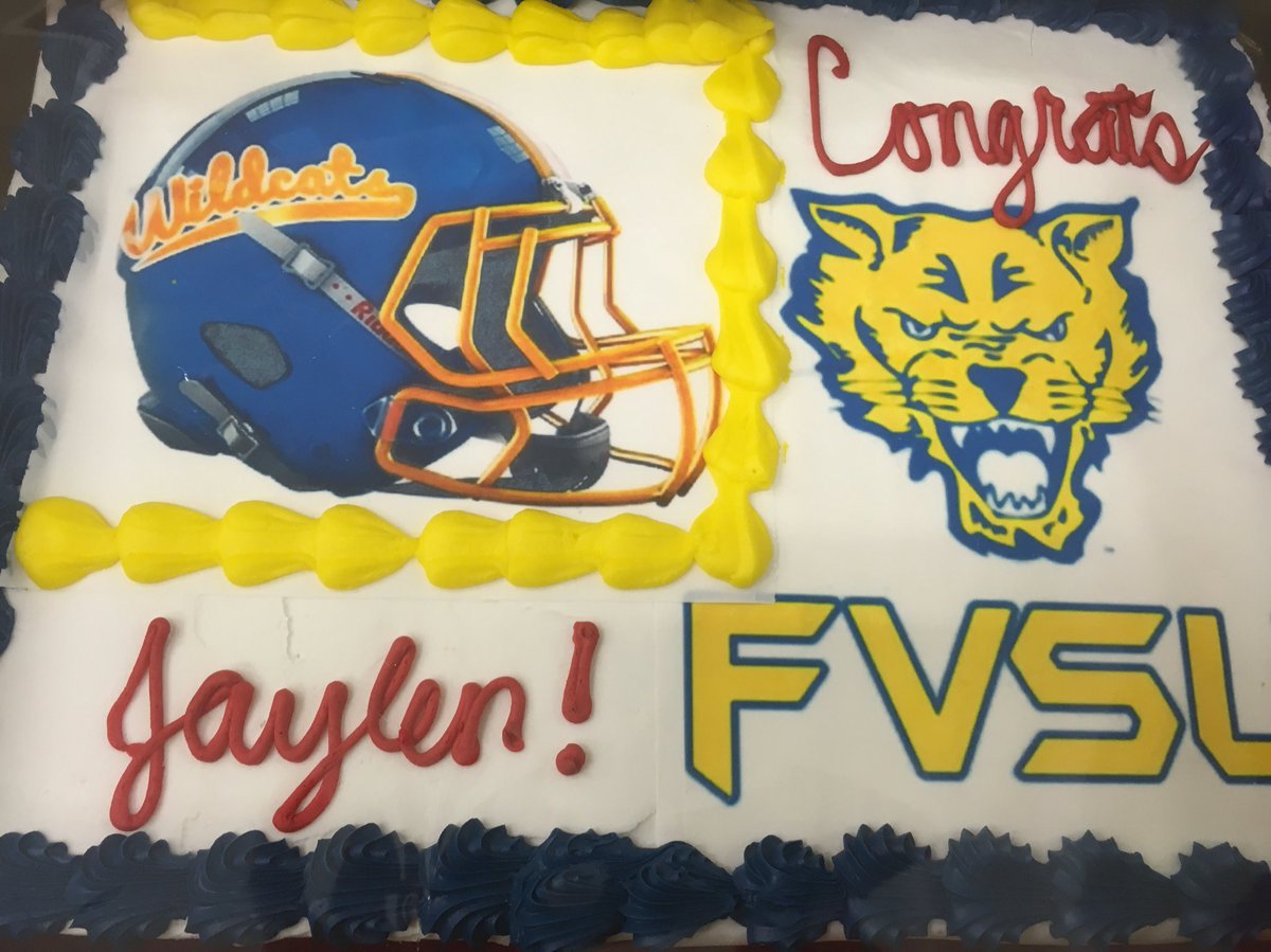 sportsguymarv's tweet photo. Congrats to @JaylenLowder for officially signing with @FVSUATHLETICS The 3year starter will play tight end for the Wildcats. @Veterans_High https://t.co/OVa3yQjuFl