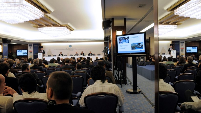 sip_oficial's tweet photo. Consulta las asambleas, reuniones, conferencias y seminarios presenciales de la SIP que se realizarán en el futuro.
https://t.co/RVaqNYTwrt https://t.co/BqEIszI7gm