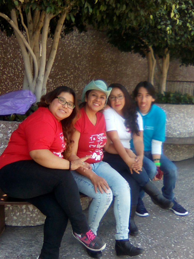 ElbaDeForzan's tweet photo. @Crew_Albert @8009Nena @SiempreOye897 #BailoComoSergioCuando esperamos juntos a @Grupo_Bronco esperado el bailongo https://t.co/yZEnNQZzTu