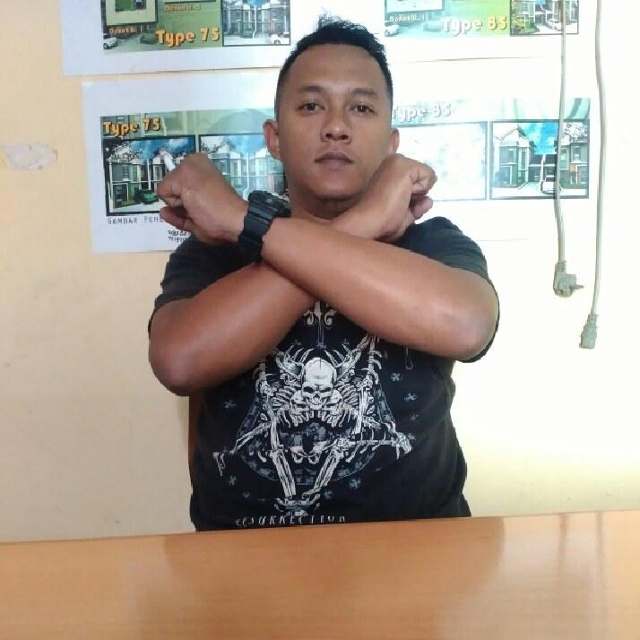 Come hangout with me on #BIGOLIVE web.live.bigo.sg/2196738114_149…