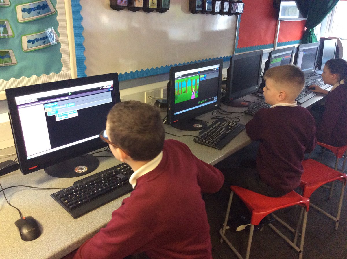 ysgolbroallta's tweet image. #clwbtgch yn defnyddio @purpleMash #2code i ddatblygu sgiliau codio / ict club using purple mash to develop coding skills