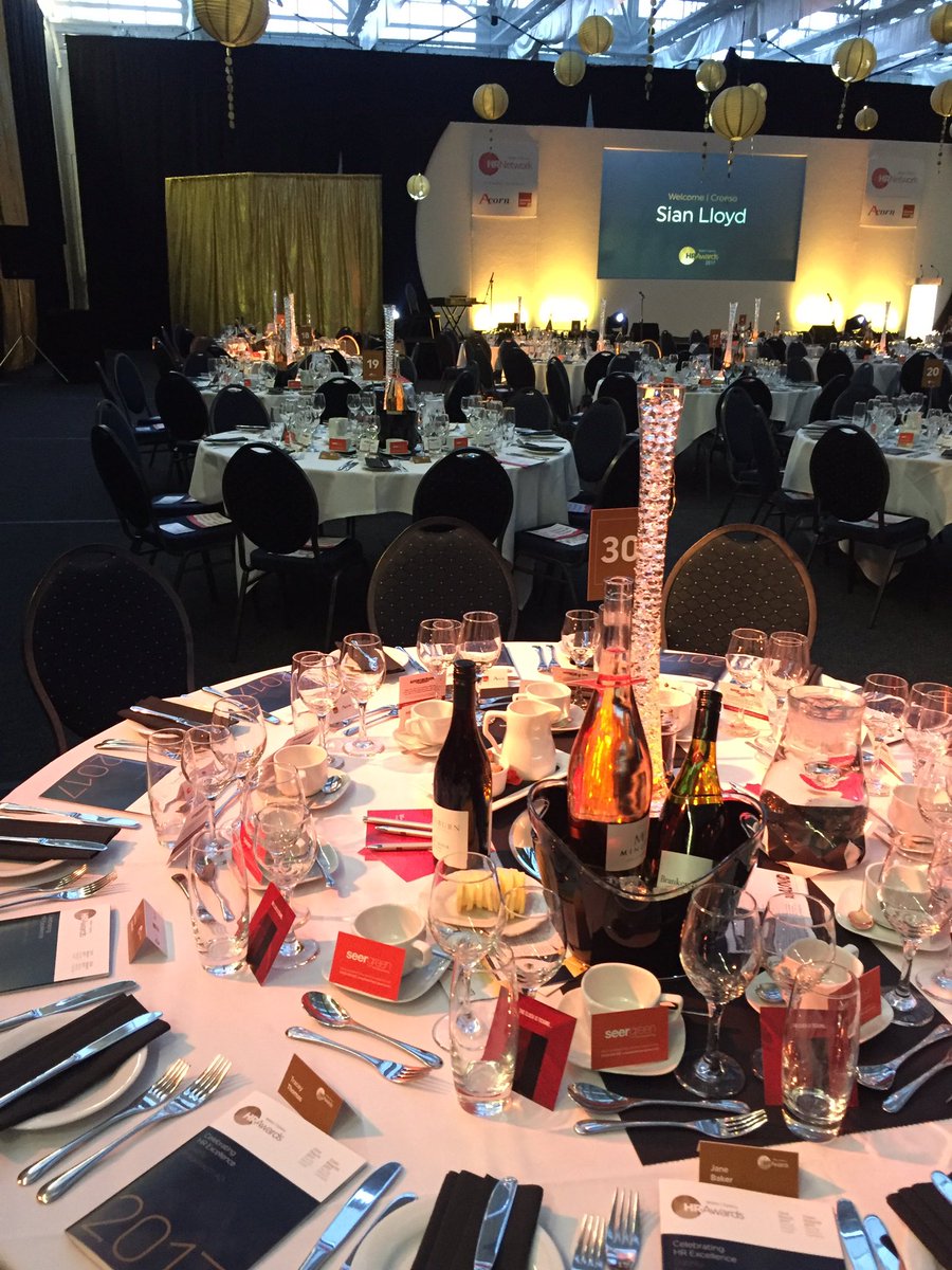 Glacon_Minuty's tweet photo. Spot the #Minuty at #WalesHRAwards thanks to @Seer_Green https://t.co/zWU1IRlWKn