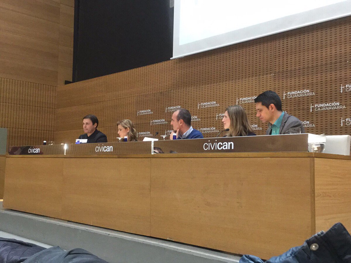 PeriodistasAPN's tweet photo. Mesa en torno #periodismolocal y retos #eradigital con @mberzosa @AlfredoCasares @RicardoBeitia @NavarraTV @NoticiasNavarra @DiariodeNavarra https://t.co/YL5rWkYDOF