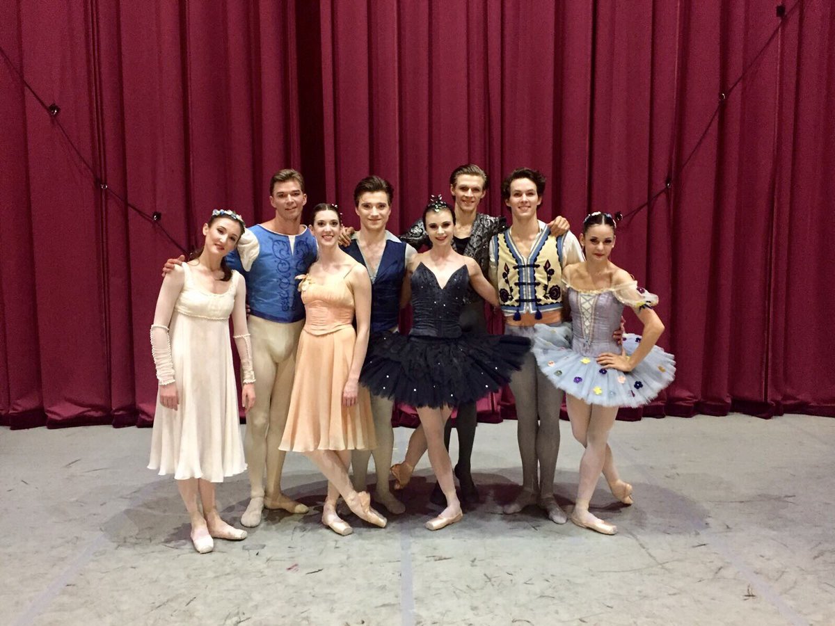 ipraetorius's tweet image. #AboutLastNight Ballet de Luxe premiere @kglteater