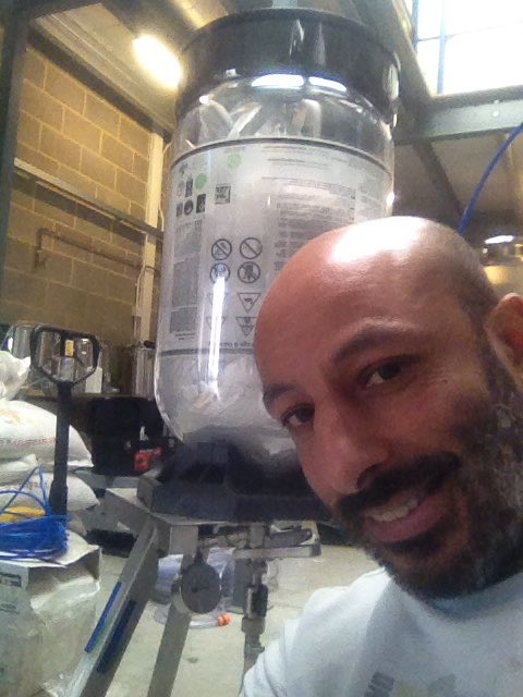 First kegging at @nirvanabeerco, thanks @PaulCalcott for fixing everything. You're a star &amp; gentleman