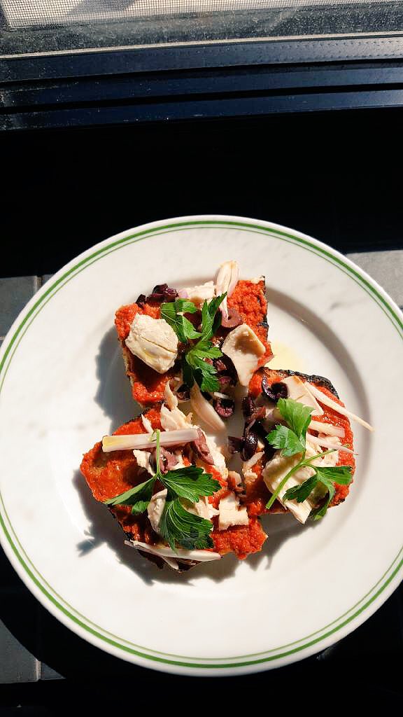 Le soleil était au rendez-vous aujourd'hui à <a href="/Restotapeo/">RestoTapeo</a> #tapadujour. Well done @bradkukuk