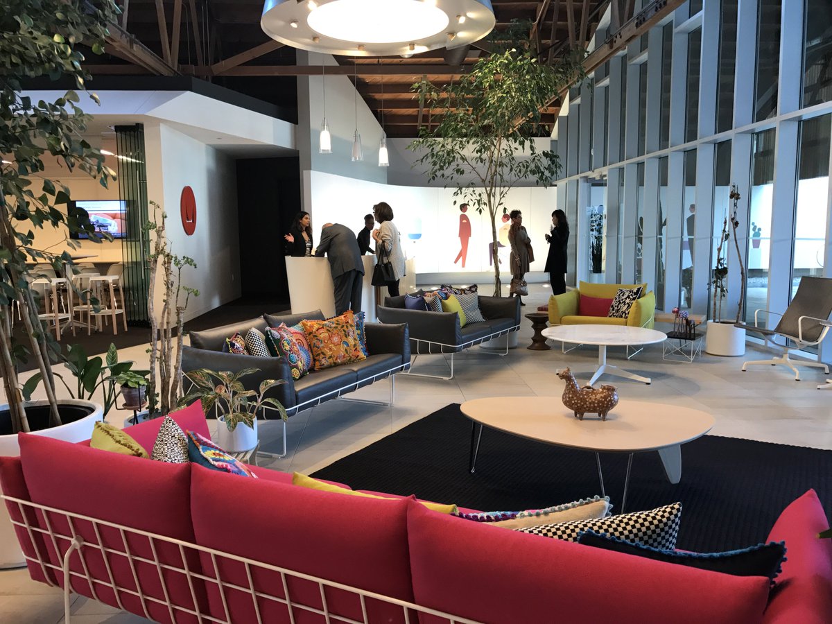COArchitectsLA's tweet photo. #Highlights from last night's @AIALosAngeles #Healthcare #VR Showcase @HermanMiller https://t.co/pyqwAxHtW2