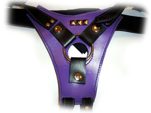 FetiXe's tweet photo. Strap on Luxor - Onde encontrar: https://t.co/NIdKhSAKmW https://t.co/rbViKjtAJ2
