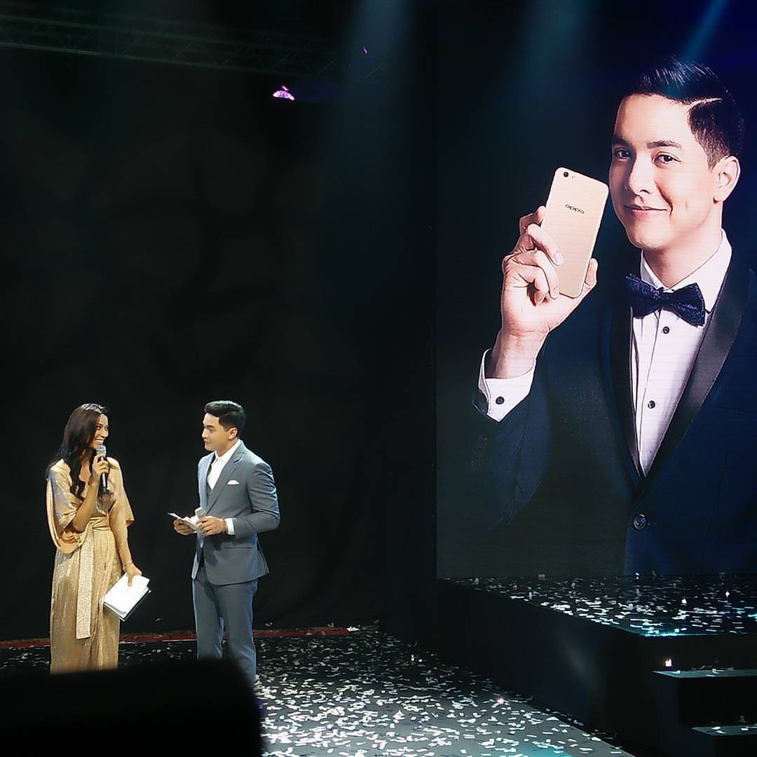 aldenmoment's tweet photo. I love this shot. 💛💕

© #OppoF3Plus #DTBYPagkakautang https://t.co/uGQTu5XVVU