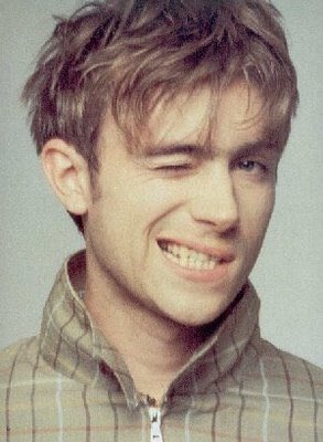 Happy Birthday Damon Albarn, a Great British frontman born on this day in 1968 ! 