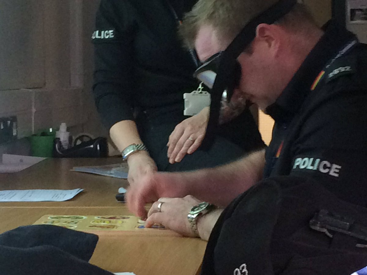 AlcoholHarmCop's tweet image. Student officers trying a simple jigsaw with the beer goggles #simpletasks #perception with @AlcoHarmCop