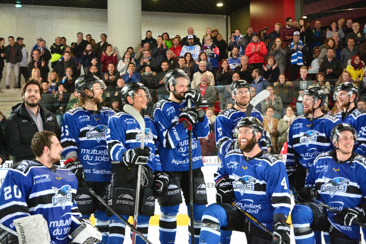 alpes_1's tweet photo. M-A Bernier @Bernierma85 prend sa retraite. Hommage rendu hier par sa famille. Match #6 Bordeaux/@Lesrapacesdegap vendredi sur @alpes_1 https://t.co/tLWBGx5iQg