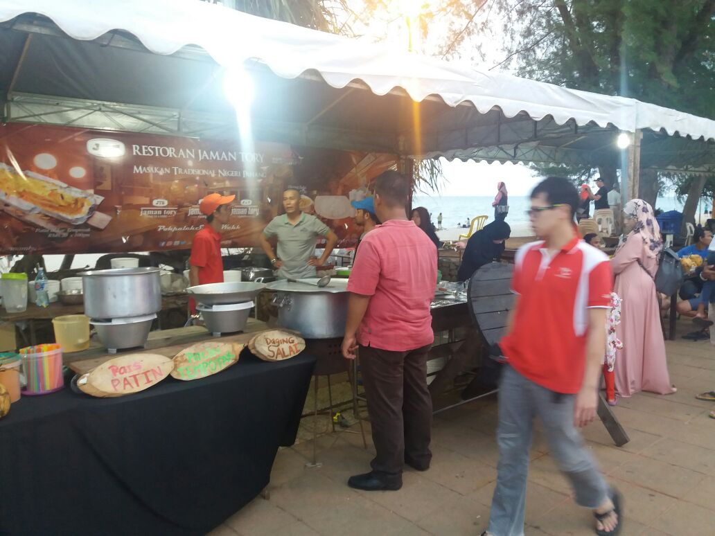 jt_signatures's tweet photo. event di tc. moh la weh jumpa kome di sana yak. 23-26 mac
@blackmerz101 
@TourismPahang 
@KuantanTV 
@KuantanPublic https://t.co/YszT8R4hpI
