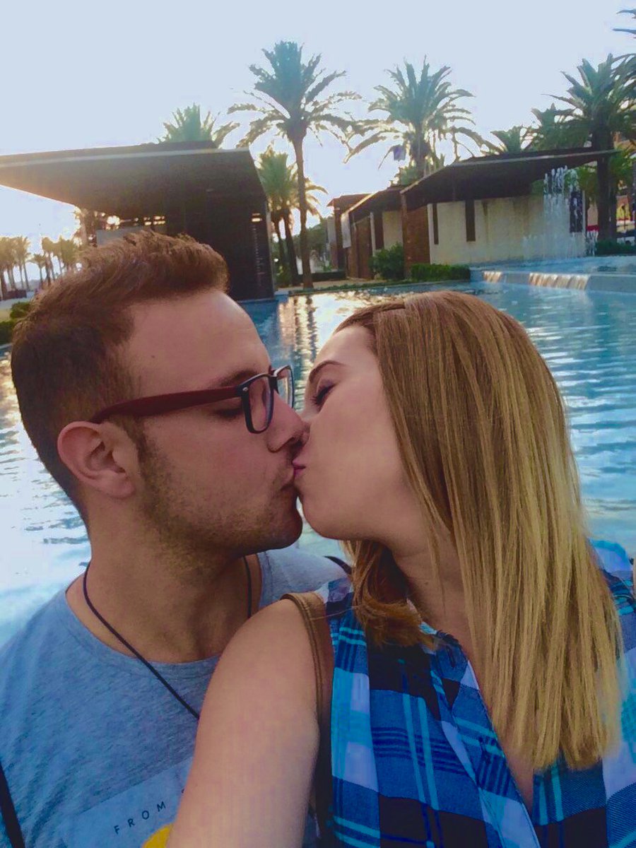 ellaesdect's tweet image. Qué ganas de volver ahí contigo!! @Xuxo212