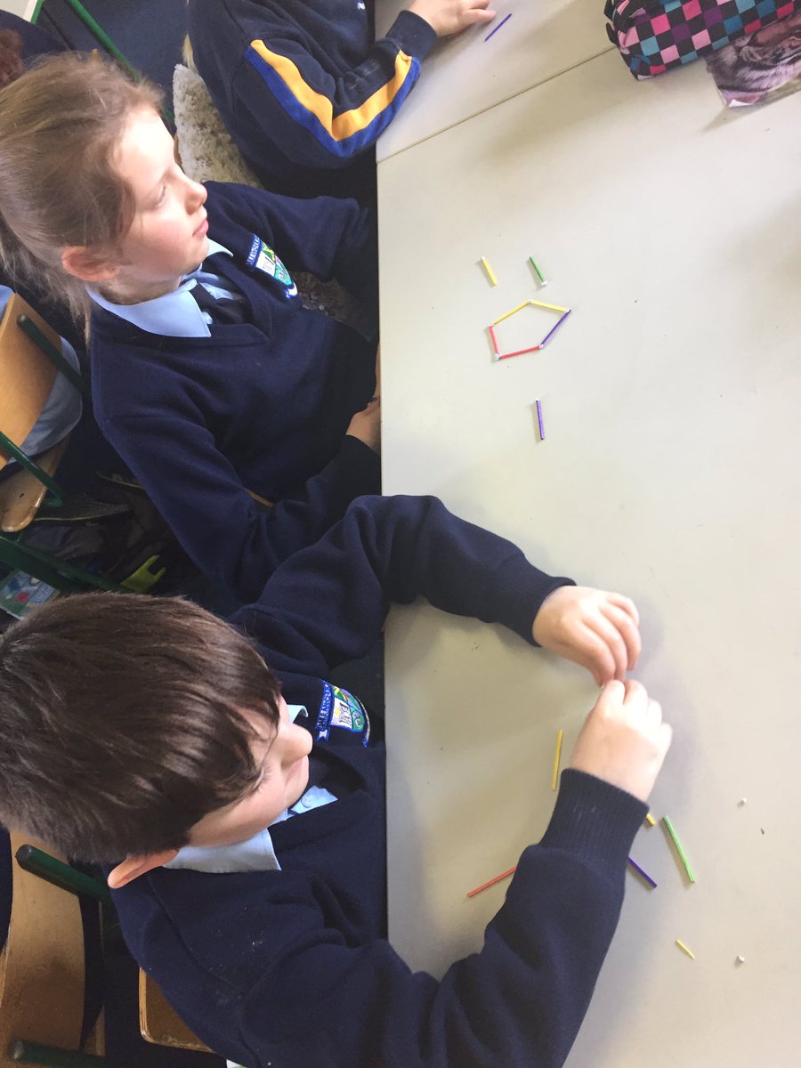 MsDunne3rd4th's tweet photo. We used sticks and blue tack to make regular and irregular 2D shapes in maths!🎉we looked at the different properties of each #funlearning☺ https://t.co/thfzM6qzHS