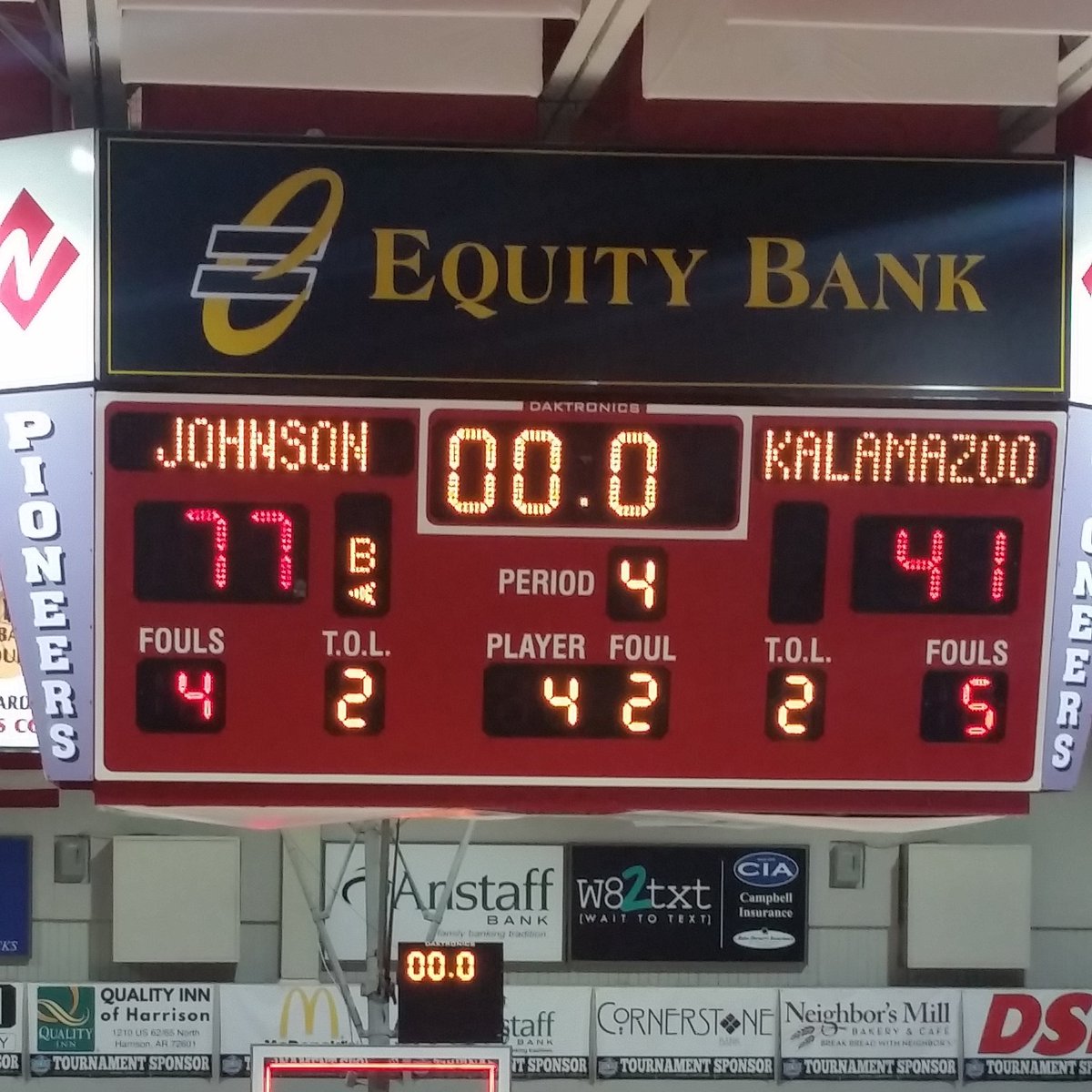 BreezeM3's tweet image. Sorry... the WiFi here SUCKS. That being said... we are on to the Final 4!! Playing Monroe (NY) Friday night at 6pm. 2 down, 2 to go #2Rings