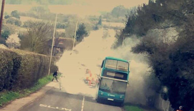 My mums bus caught on fire😫 https://t.co/QBzxqUerM1