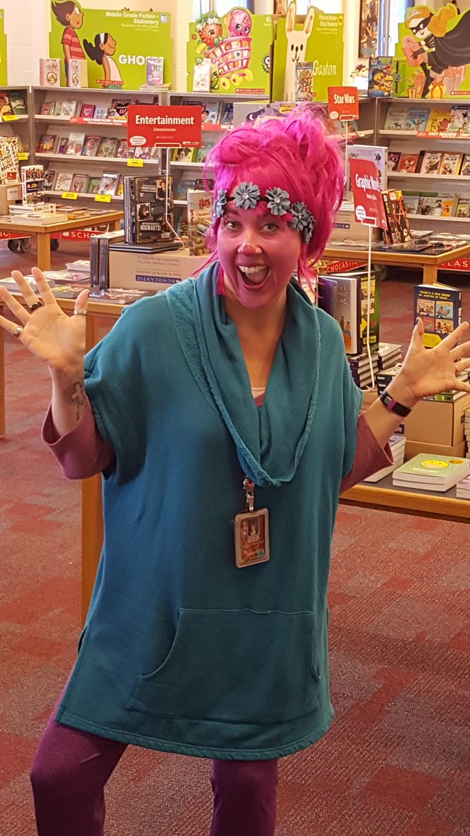 StacieLynn2000's tweet photo. No troll left behind! It is always hug time at the book fair! #lbteach #boone2020 https://t.co/mL2CjhEi62