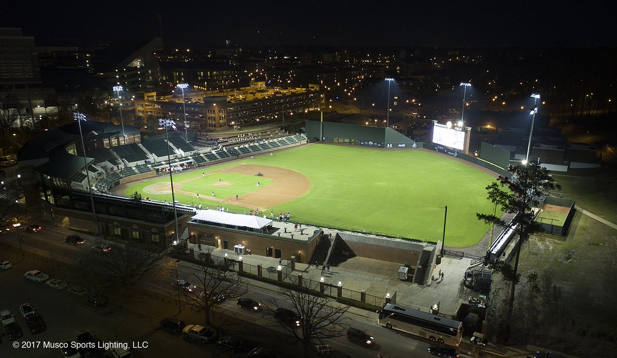 Auburn University sets new standard with Musco's TLC for LED: ow.ly/tnRA30abPix
