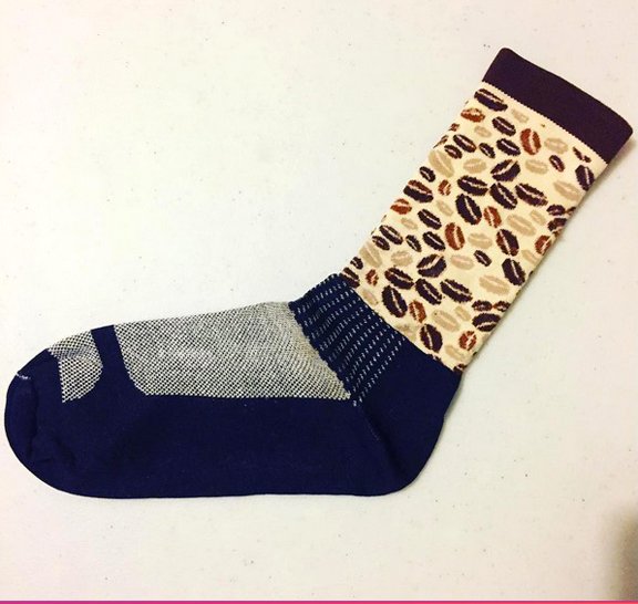 pedalmagazine's tweet photo. Sneaky Socks Announces a Custom Cycling Sock Service and Sock-of-the-Month Club @thesneakysocks #EllensLaw https://t.co/GicmWadf2m https://t.co/VxPyNeN5f8