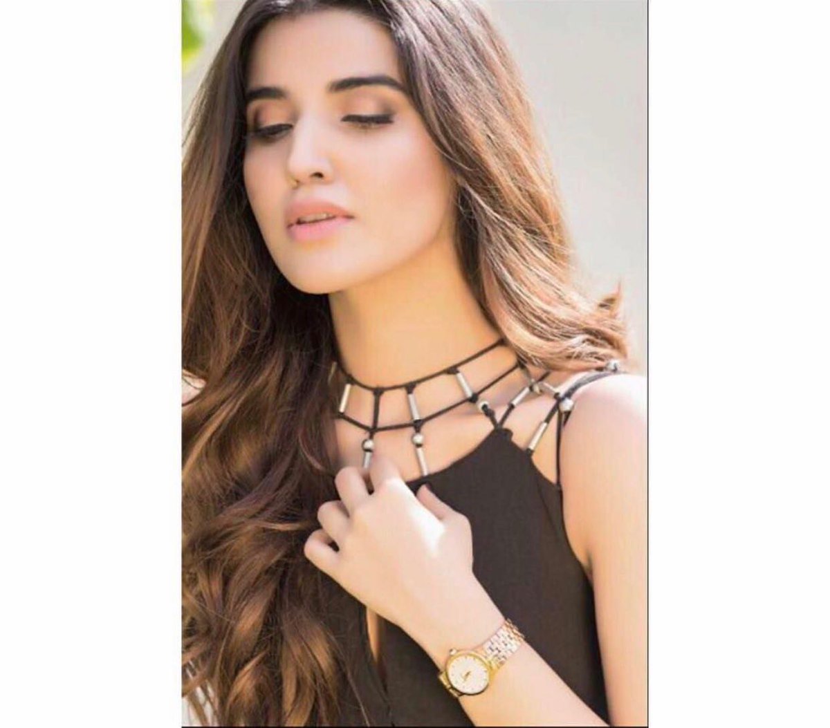 bushrasheikh86's tweet photo. Actress @hareemfarooq's latest shoot for the #balmainwatches by @movements_pk #HareemFarooq #balmain #movementspk @sonrajpakistan #bsheikh https://t.co/Lj5NOnGYbx