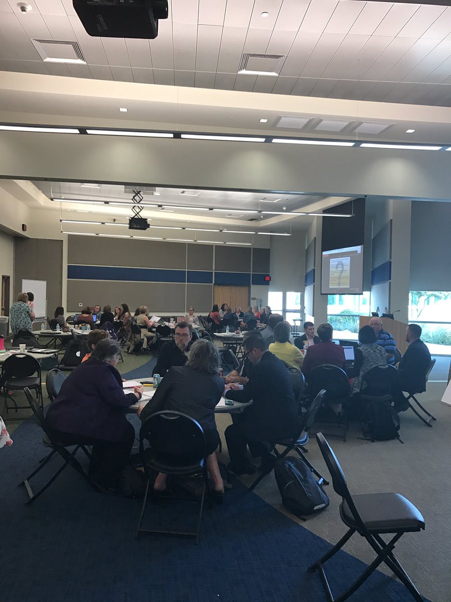 LParkerEdD's tweet photo. 1st #StructuredDiscussion @EMSISD #TogetherweCan #Planning2day42morrow #emsproud https://t.co/zajssZBgpx