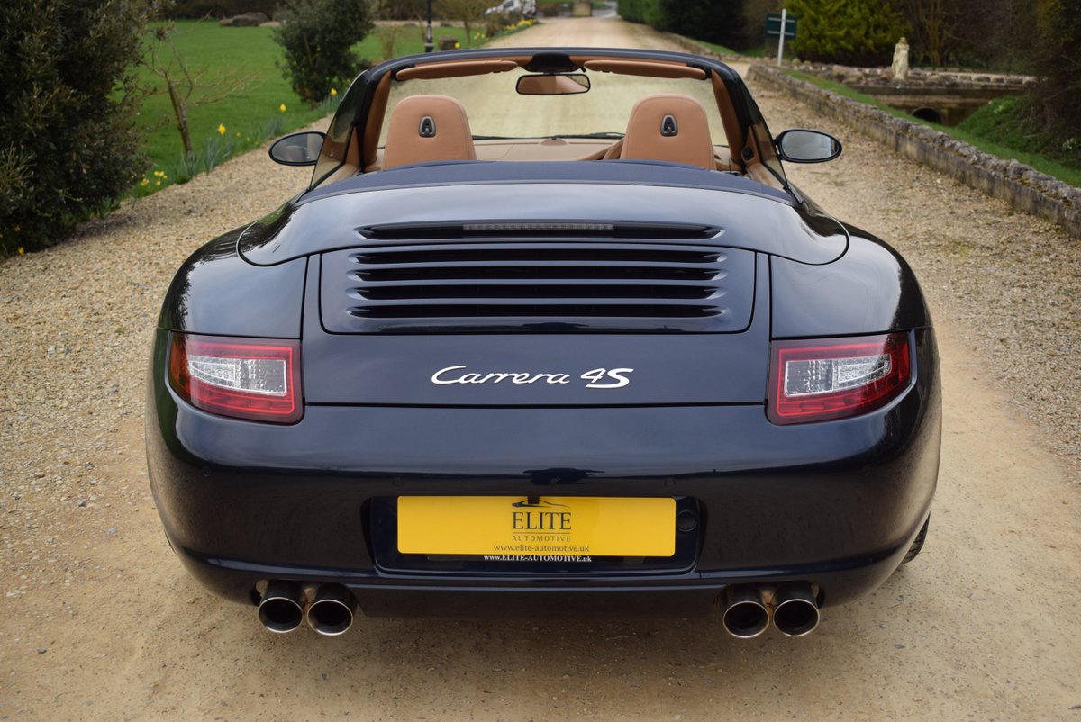 EliteAuto12's tweet image. Porsche 911 (997) C4S Manual with only 30,000 miles from new, now in stock at elite-automotive.uk #porsche #porsche911 #c4s