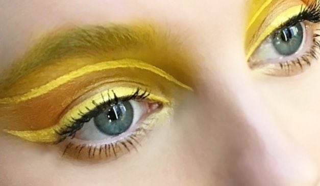 Eyes that fling into Spring with <a href="/MACcosmetics/">M•A•C Cosmetics</a> Pro colors in yellow!