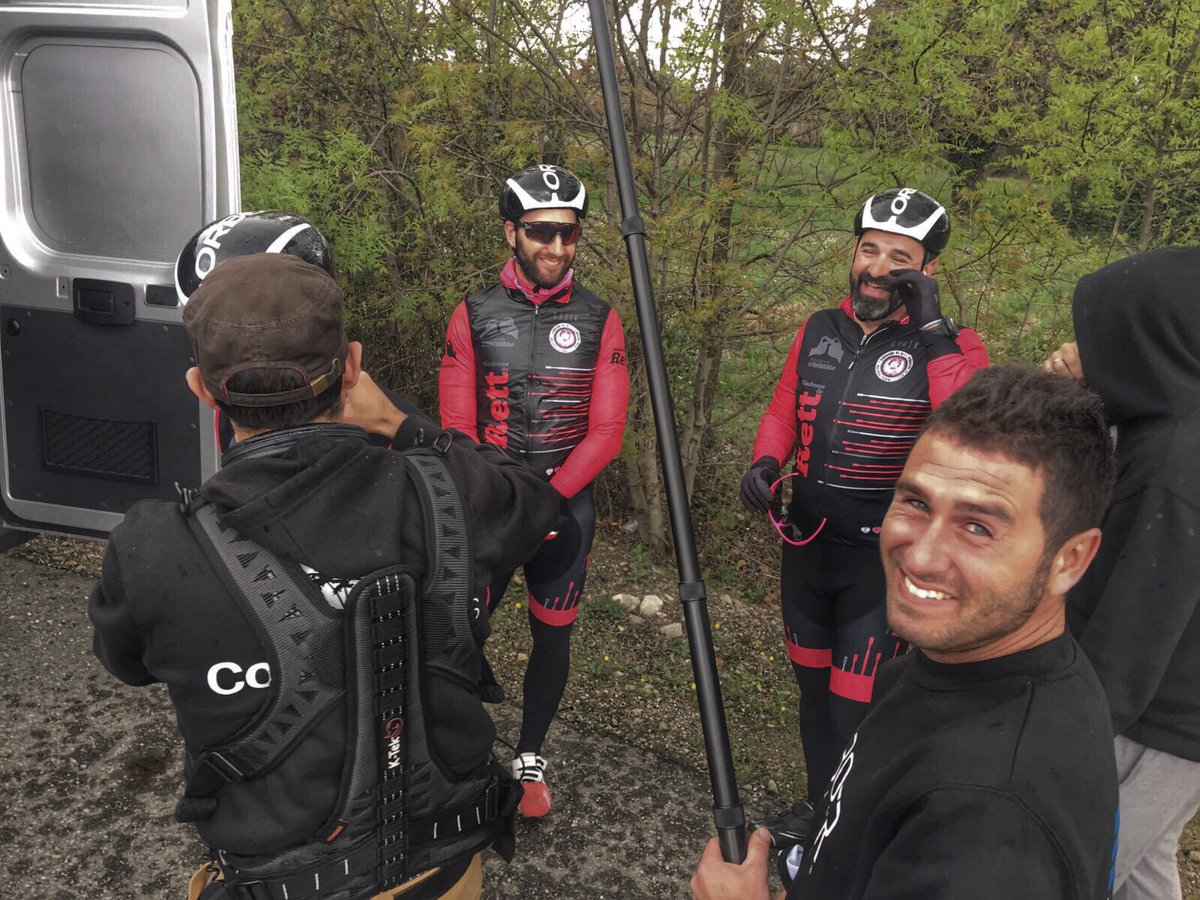 DANIROVIRA's tweet photo. Seguimos en ruta. Pese al cansancio y las dificultades la risa nunca falta. 
@MiPrincesaRett @fund_ochotumbao 
Ya en Brignoles. Mañana Niza. https://t.co/3FTwM3Qn4i