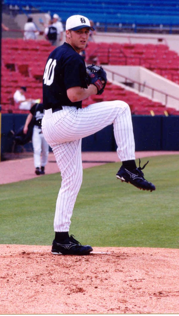 Happy birthday to 2000 Barons pitcher Mark Buehrle!    