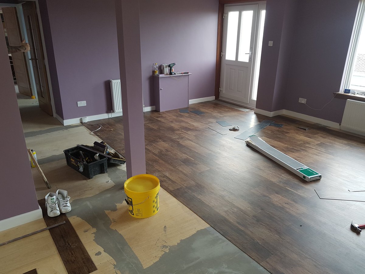 rubyflooringltd's tweet image. Plywood then feathered then layed with @KarndeanFloors van Gogh range absolutely stunning floor @sweatymitt @Wulliebhoy1888M