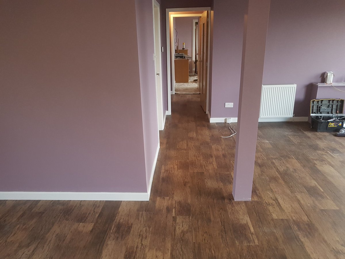 rubyflooringltd's tweet image. Plywood then feathered then layed with @KarndeanFloors van Gogh range absolutely stunning floor @sweatymitt @Wulliebhoy1888M