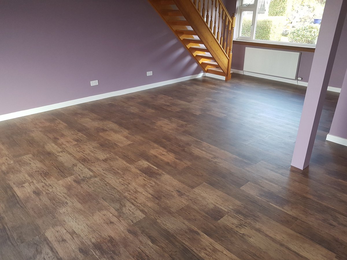 rubyflooringltd's tweet image. Plywood then feathered then layed with @KarndeanFloors van Gogh range absolutely stunning floor @sweatymitt @Wulliebhoy1888M