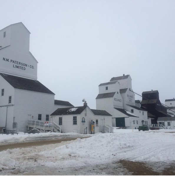 RW_Associates's tweet photo. Great shot by @jwinUP of Inglis Grain Elevators - Historic Site in Canada 🇨🇦 Last grain elevator row @TravelManitoba #manitoba https://t.co/u31h4a21bn