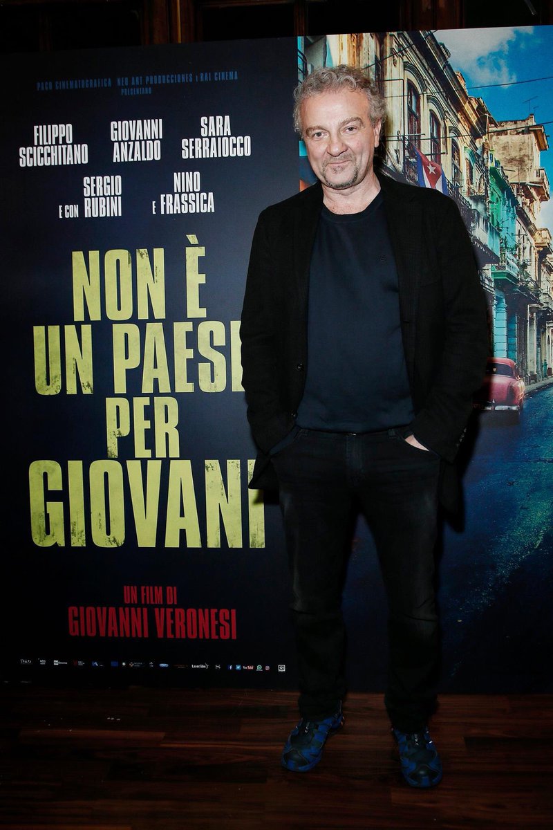 01Distribution's tweet photo. Il cast di #NonèunPaeseperGiovani all'anteprima di Milano e oggi #alcinema ! Non perdetelo https://t.co/8pzF44b8Hg