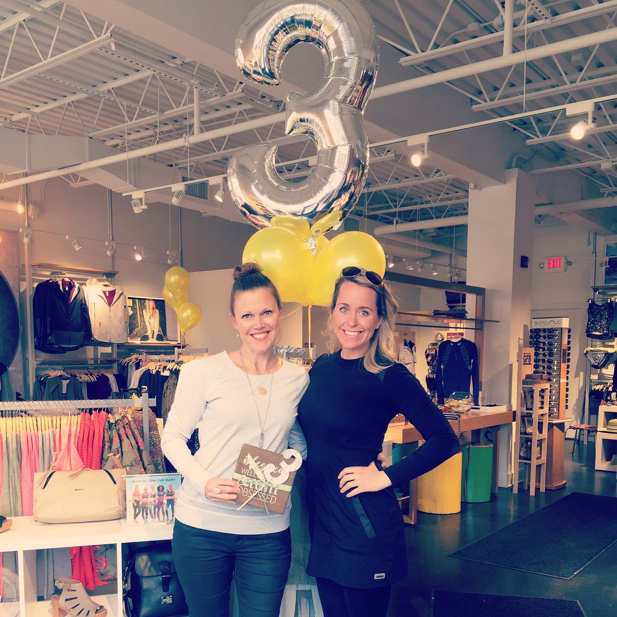 Thank you for the fun 3 yr bday gift <a href="/Kate/">Kate</a> Method 😘 
blessed well dressed &amp; coffee obsessed 💛 love having you on our team! Xxoo #lolewomen