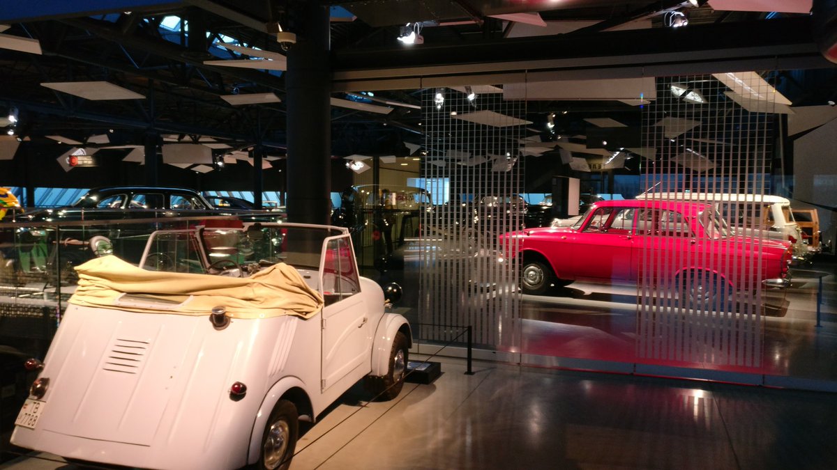 MisssMQ's tweet photo. Setup under way for @Signagelive #Hansab event at the Riga National Car Museum covering 'How #digitalsignage can Improve customer journeys' https://t.co/N9tmPUJ1yF