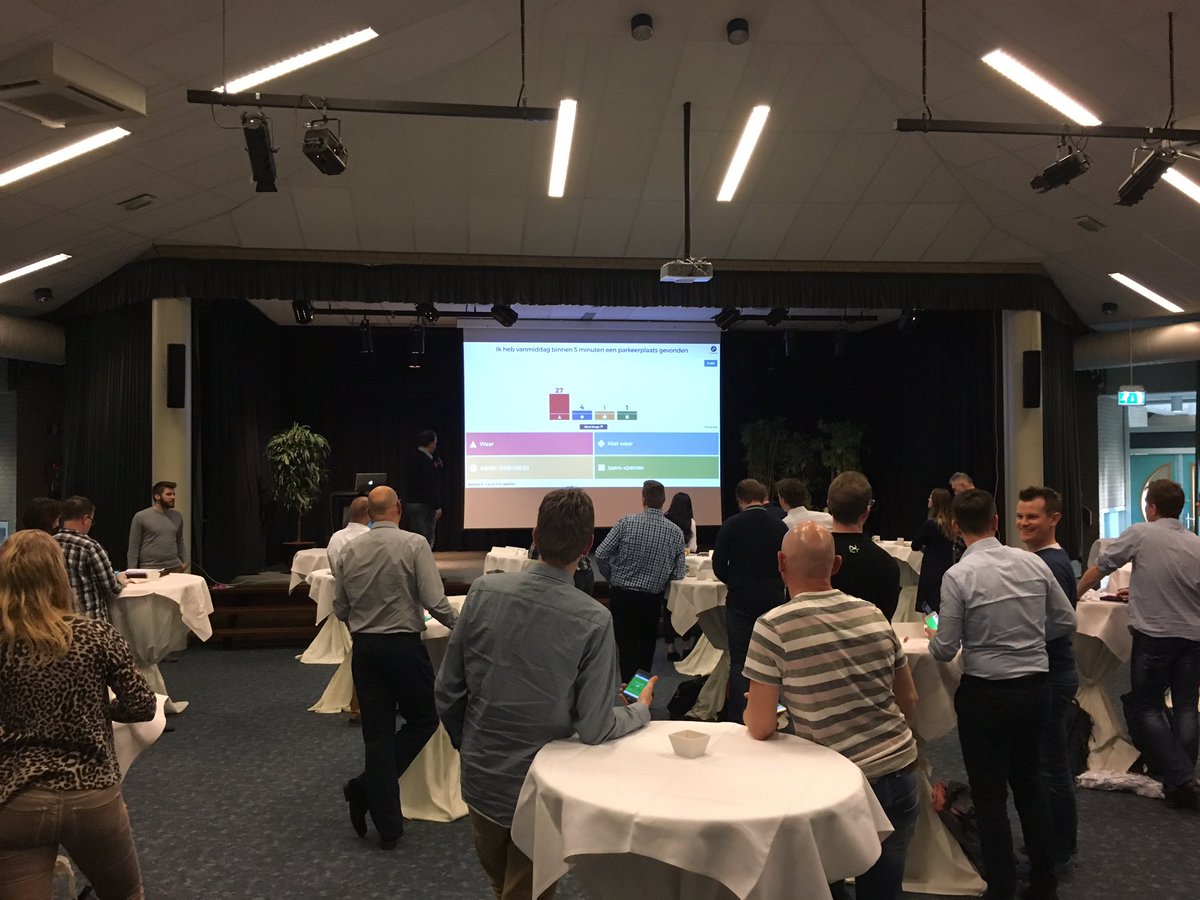 Tweede deel branchemiddag ICT loopt: met 40 bedrijven in gesprek over aansluiting onderwijs en werkveld @LandstedeMBO # Harderwijk