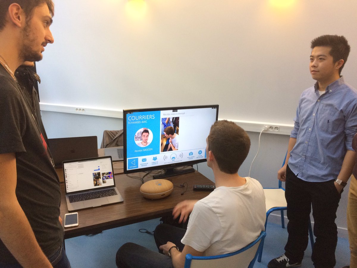 projetneo's tweet photo. Aujourd'hui on répète la présentation de demain ! #NEO #EpitechForward https://t.co/hATgHdIXKz