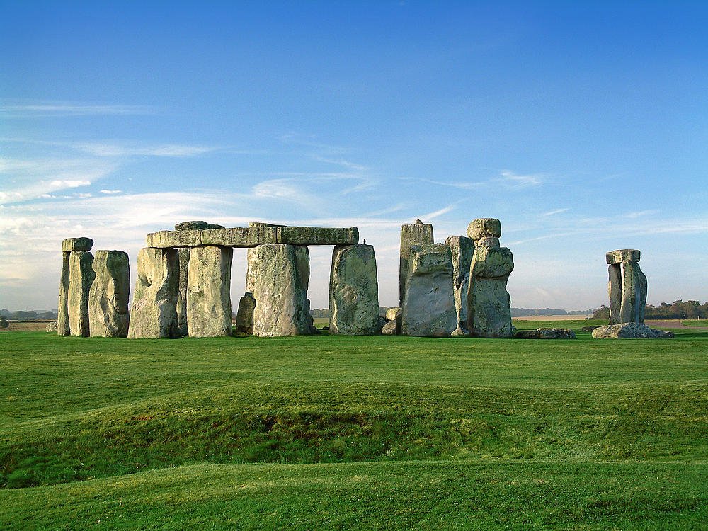 LSU_Trips's tweet photo. How did they get there? Whats your theory? Come and see the best ancient attraction in Eurpoe will us visit https://t.co/65sB6bv8tX https://t.co/e25DLLJ0NM