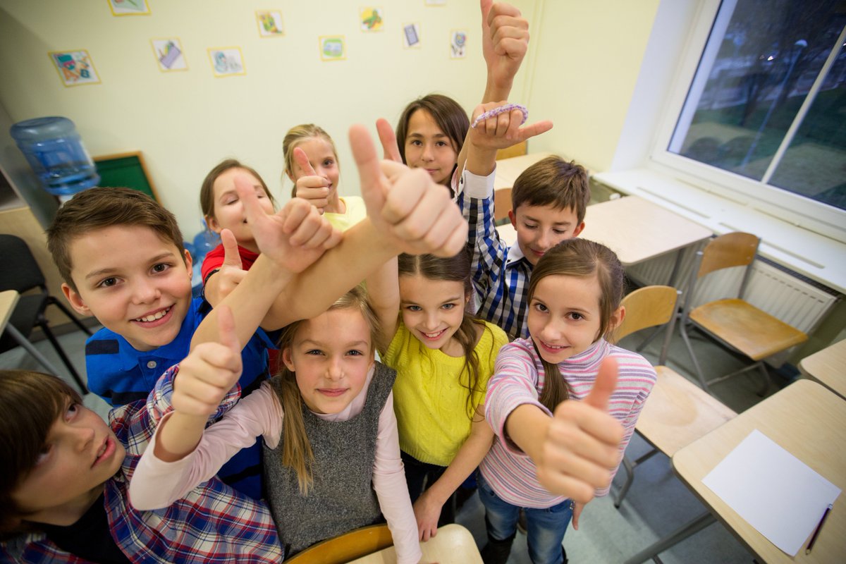 DefenceChildren's tweet photo. De nieuwe #TweedeKamer is geïnstalleerd. Wij wensen alle #Kamerleden heel veel succes! Zet #kinderrechten hoog op de agenda! https://t.co/uv5bjMuQvr