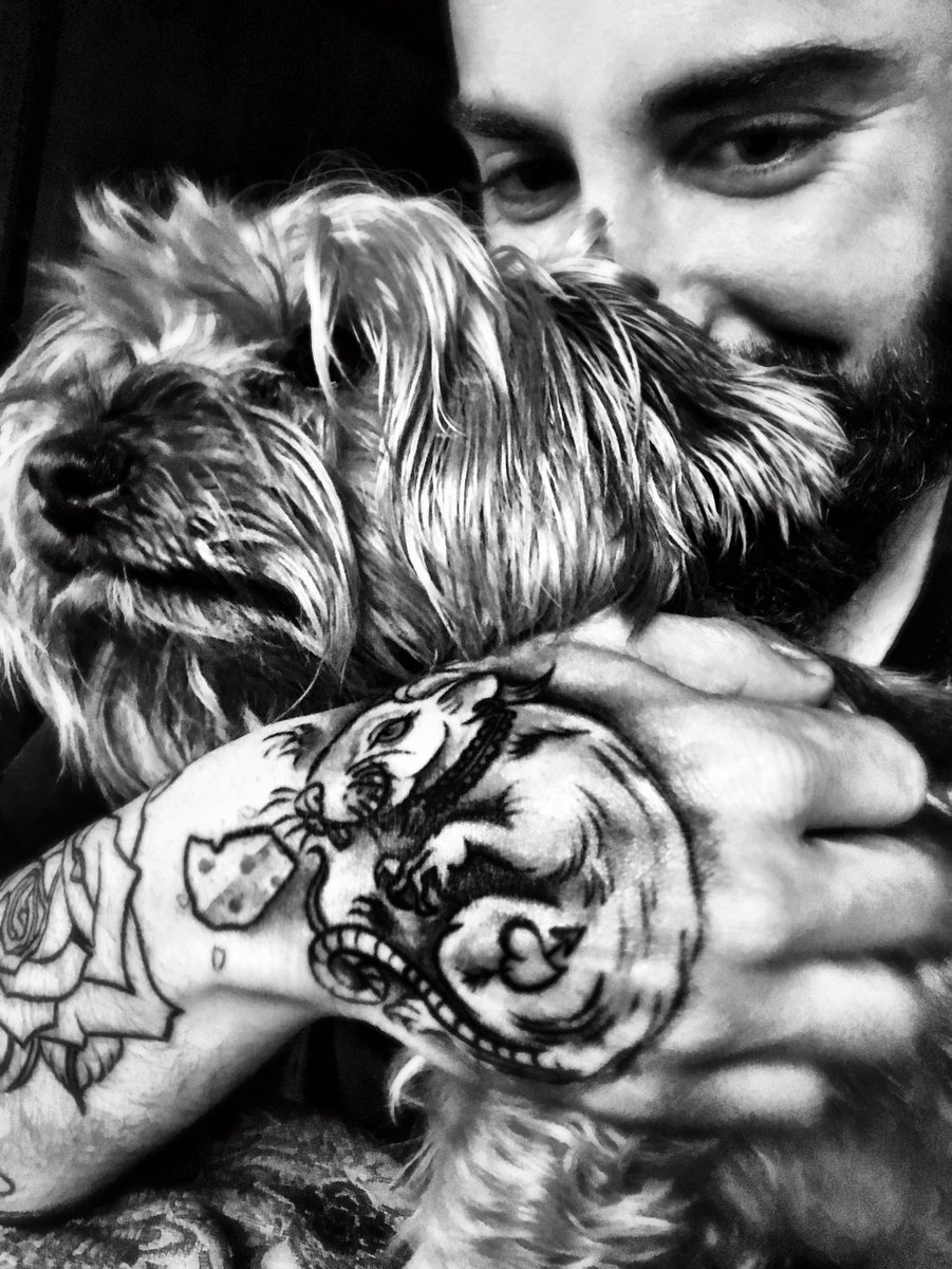 JoeSanchez_Ink's tweet photo. He is really shy, but I love him ❤️🐶
#designdogs #NationalPuppyDay @CreativeBloq https://t.co/zlvHcJlS3r